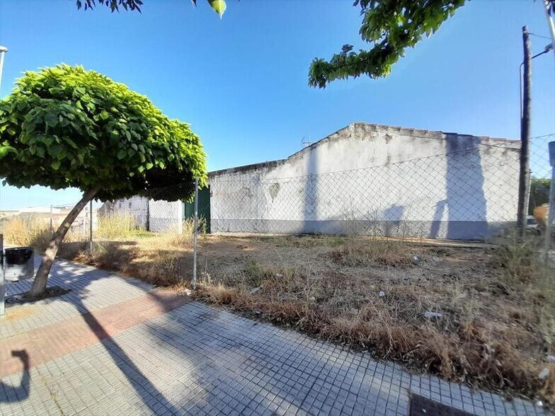 Camino Viejo de Mirandilla, Mérida, Badajoz for sale - Primary Photo - Image 1 of 10