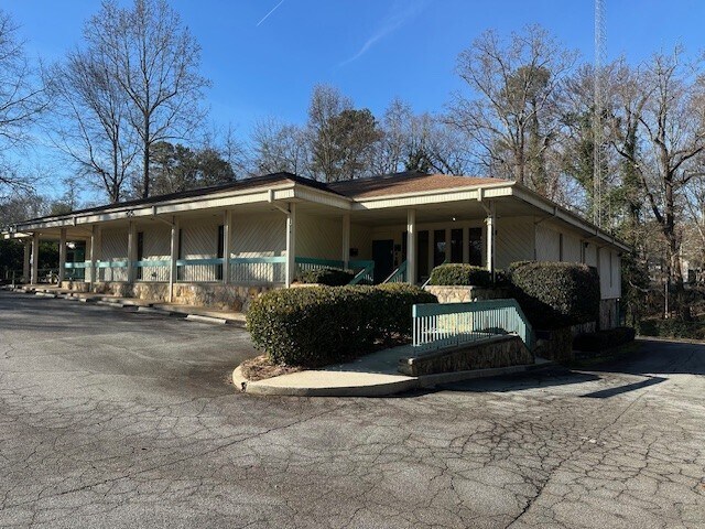 370 Winn Way, Decatur, GA à vendre - Photo du bâtiment - Image 2 de 7