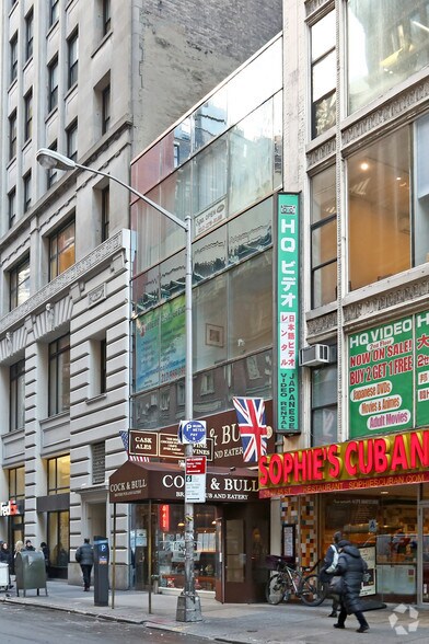 23 W 45th St, New York, NY for sale - Building Photo - Image 3 of 16