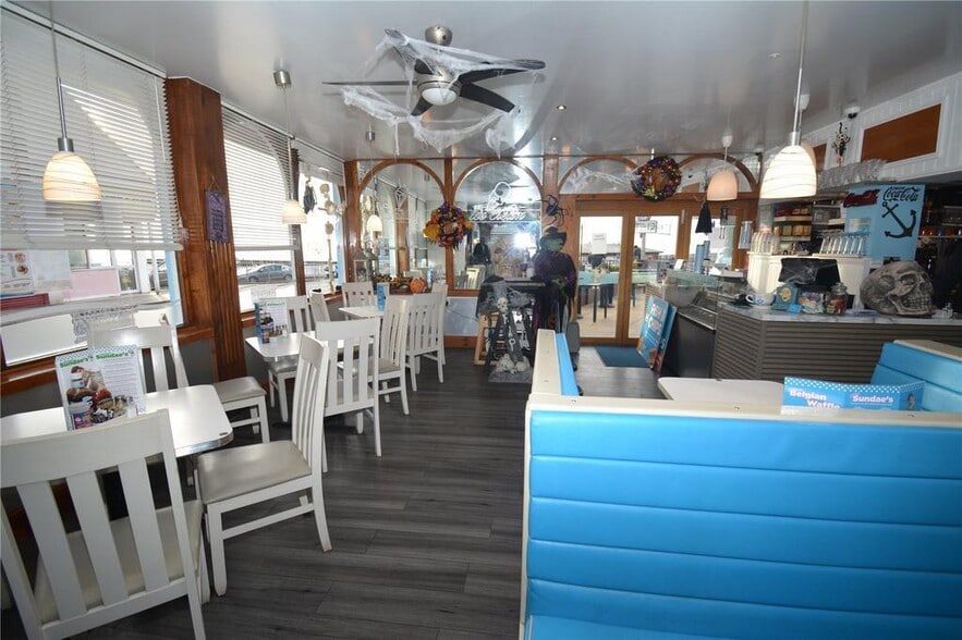 6 South Cliff Rd, Bridlington for sale - Building Photo - Image 2 of 13