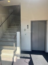 121 S 4th St, Manhattan, KS for lease Interior Photo- Image 2 of 9