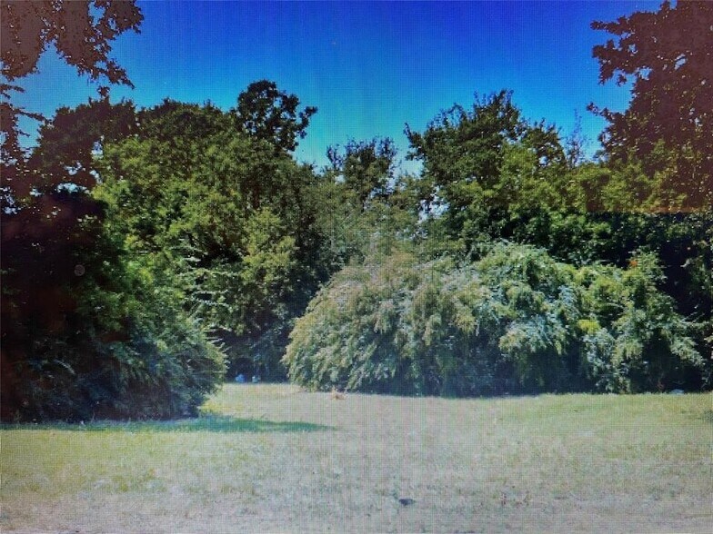3503 E Overton Ct, Dallas, TX à vendre - Photo du bâtiment - Image 2 de 4