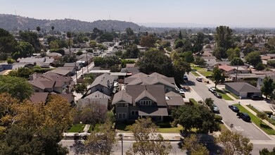 306 E Foothill Blvd, Glendora, CA - Aérien  Vue de la carte - Image1