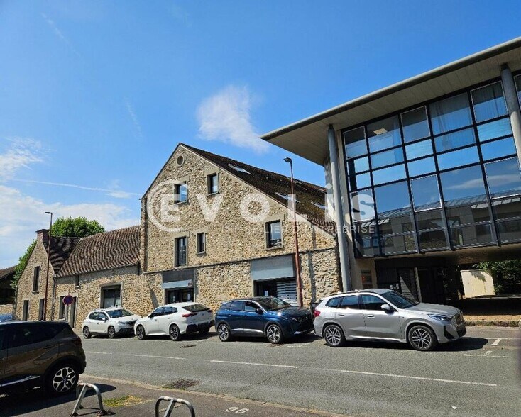 Bureau dans Les Ulis à vendre - Photo du bâtiment - Image 1 de 10