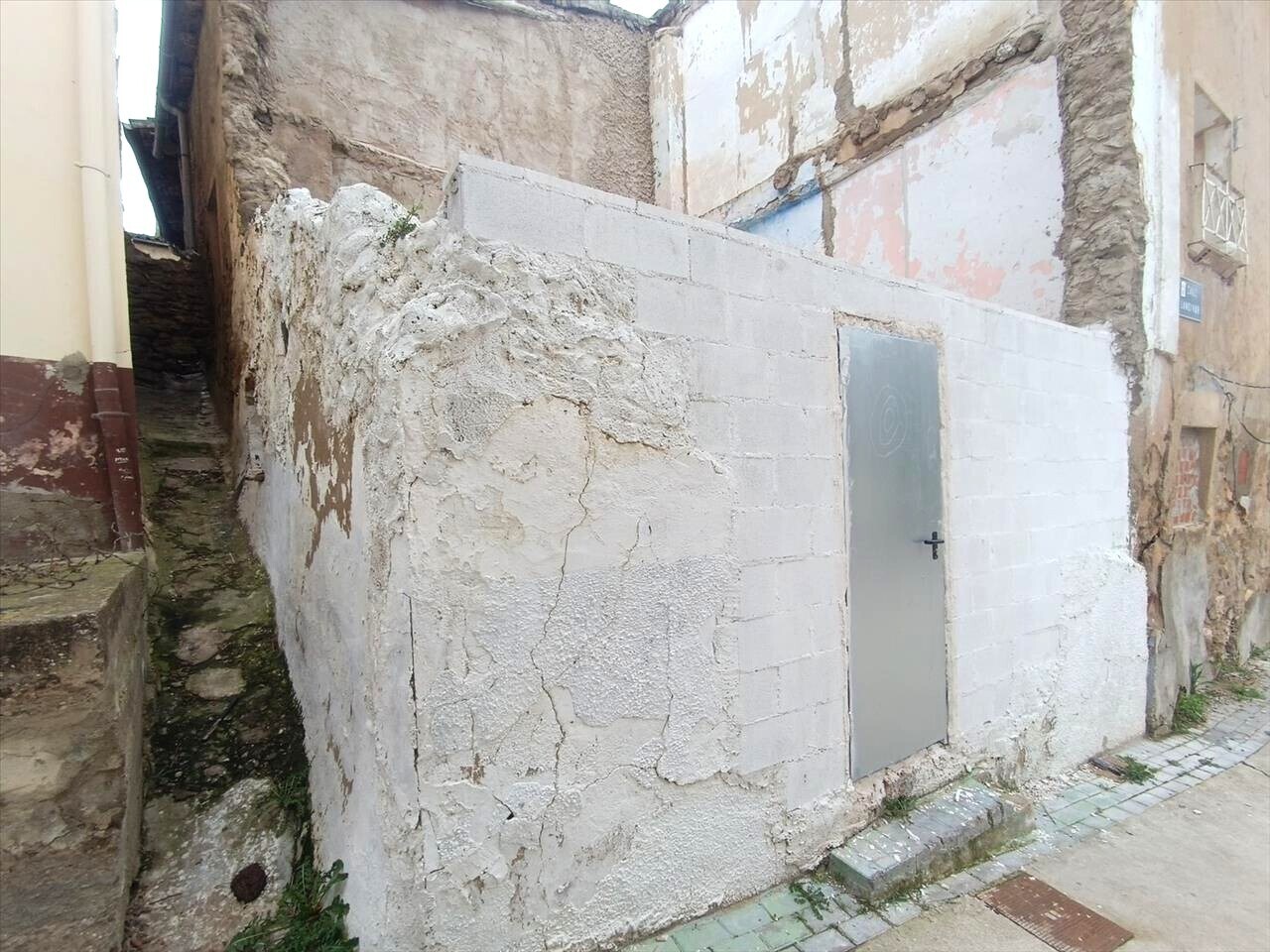 Calle Landivar, Caparroso, Navarre for sale Primary Photo- Image 1 of 8