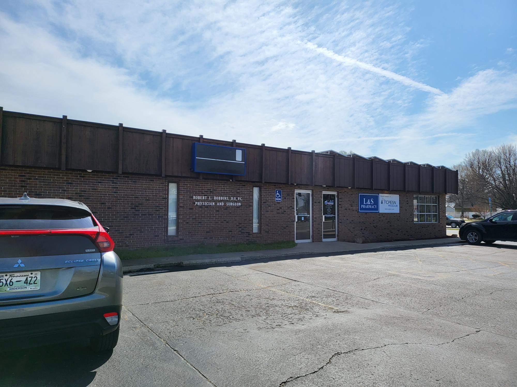 400 S Main St, Charleston, MO for sale Building Photo- Image 1 of 1