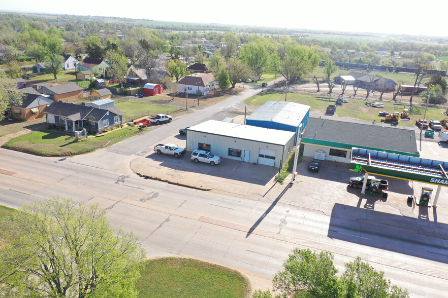 1001 S Main St, Kingfisher, OK for sale - Building Photo - Image 1 of 1