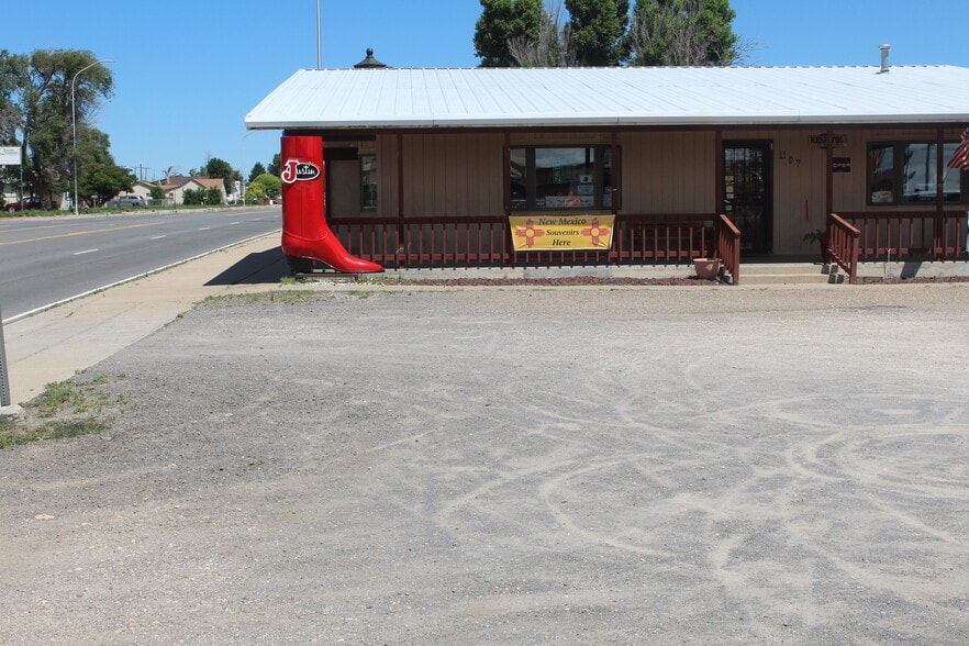 1107 S 1st St, Clayton, NM à vendre - Photo du bâtiment - Image 3 de 9