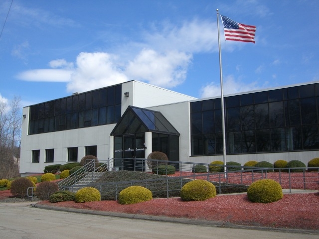 1-3 Corporate Dr, Danbury, CT à vendre - Photo du bâtiment - Image 1 de 1