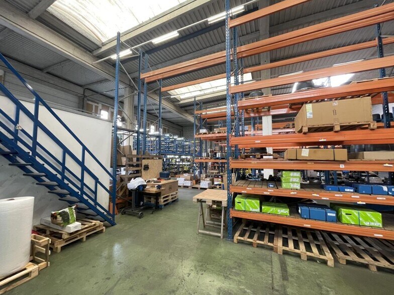Industrial in Gennevilliers for lease - Interior Photo - Image 2 of 14