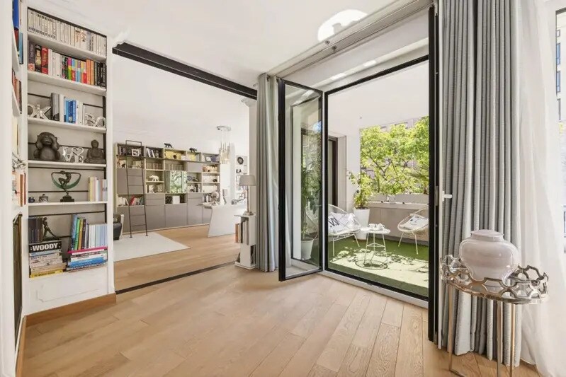 Bureau dans Paris à vendre - Photo du bâtiment - Image 3 de 21