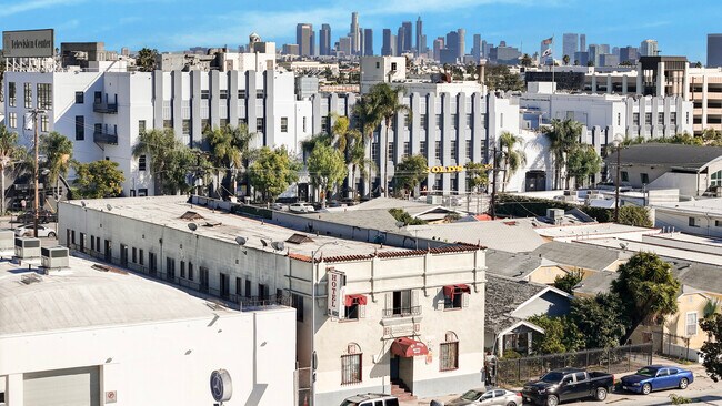 Plus de détails pour 1042 N Wilcox Ave, Los Angeles, CA - Services hôteliers à vendre