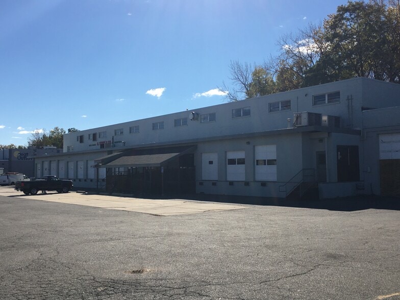 60 Avocado St, Springfield, MA for lease - Building Photo - Image 2 of 3