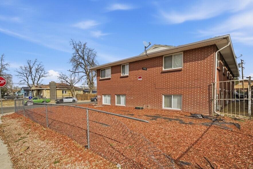 1592 Lansing St, Aurora, CO à vendre - Photo du bâtiment - Image 2 de 37