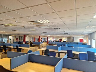 Plus de détails pour Hazelbottom Rd, Manchester - Industriel à louer