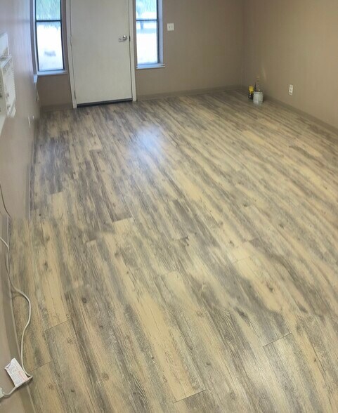 8171 Highway 377, Pilot Point, TX à louer - Photo du bâtiment - Image 2 de 14