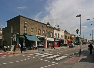 Plus de détails pour 387 Roman Rd, Londres - Commerce de détail à louer