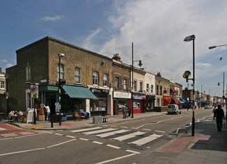 Plus de détails pour 387 Roman Rd, Londres - Commerce de détail à louer