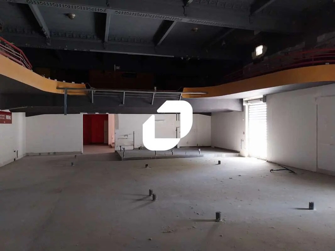 Retail in Montpellier for sale Interior Photo- Image 1 of 15