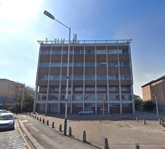 More details for 194-196 South Street, Romford - Office for Lease