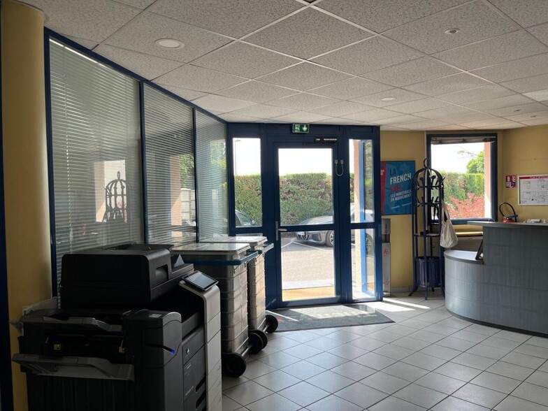 Flex in Roquevaire for sale - Lobby - Image 3 of 6