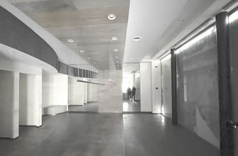 Retail in Paris for lease Interior Photo- Image 1 of 2