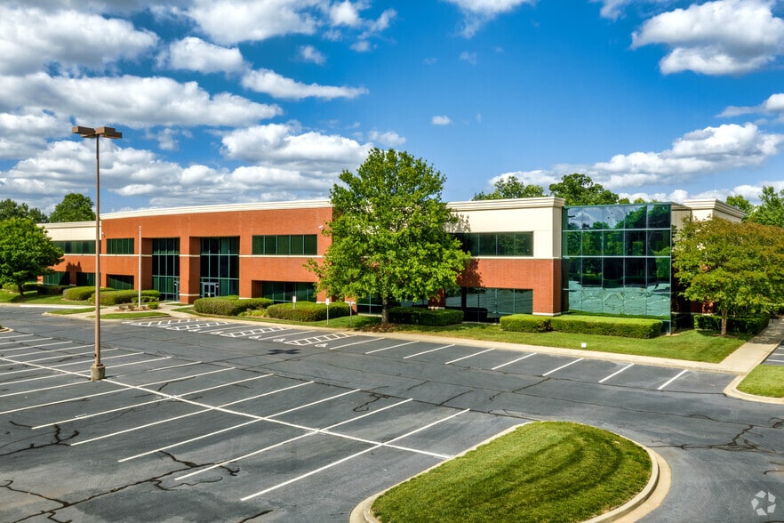 534 River Crossing Dr, Fort Mill, SC for lease - Building Photo - Image 3 of 15