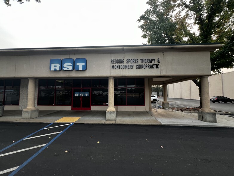 2325-2335 Athens Ave, Redding, CA for sale - Building Photo - Image 3 of 10