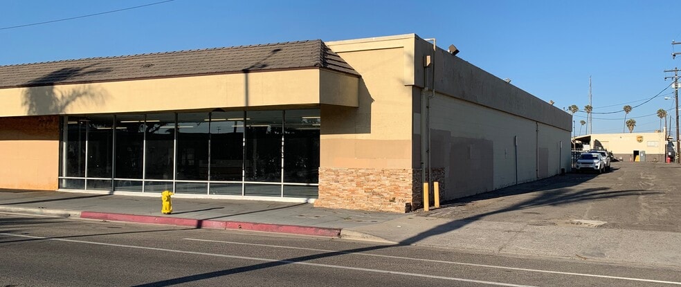 1258 Saviers Rd, Oxnard, CA à louer - Photo du bâtiment - Image 3 de 7