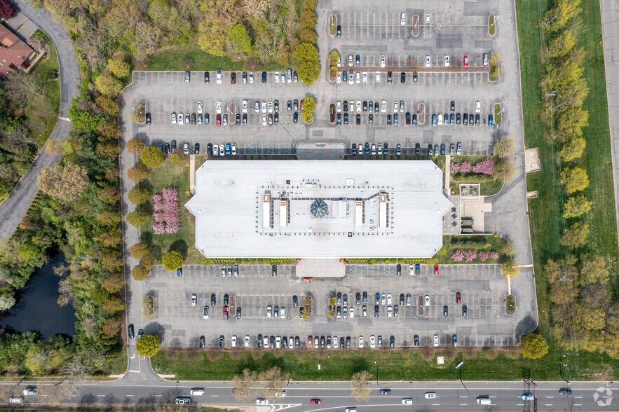 50 Jericho Quadrangle, Jericho, NY for lease - Aerial - Image 3 of 6