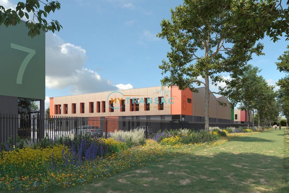 Flex in Limeil-Brévannes for sale Building Photo- Image 1 of 14