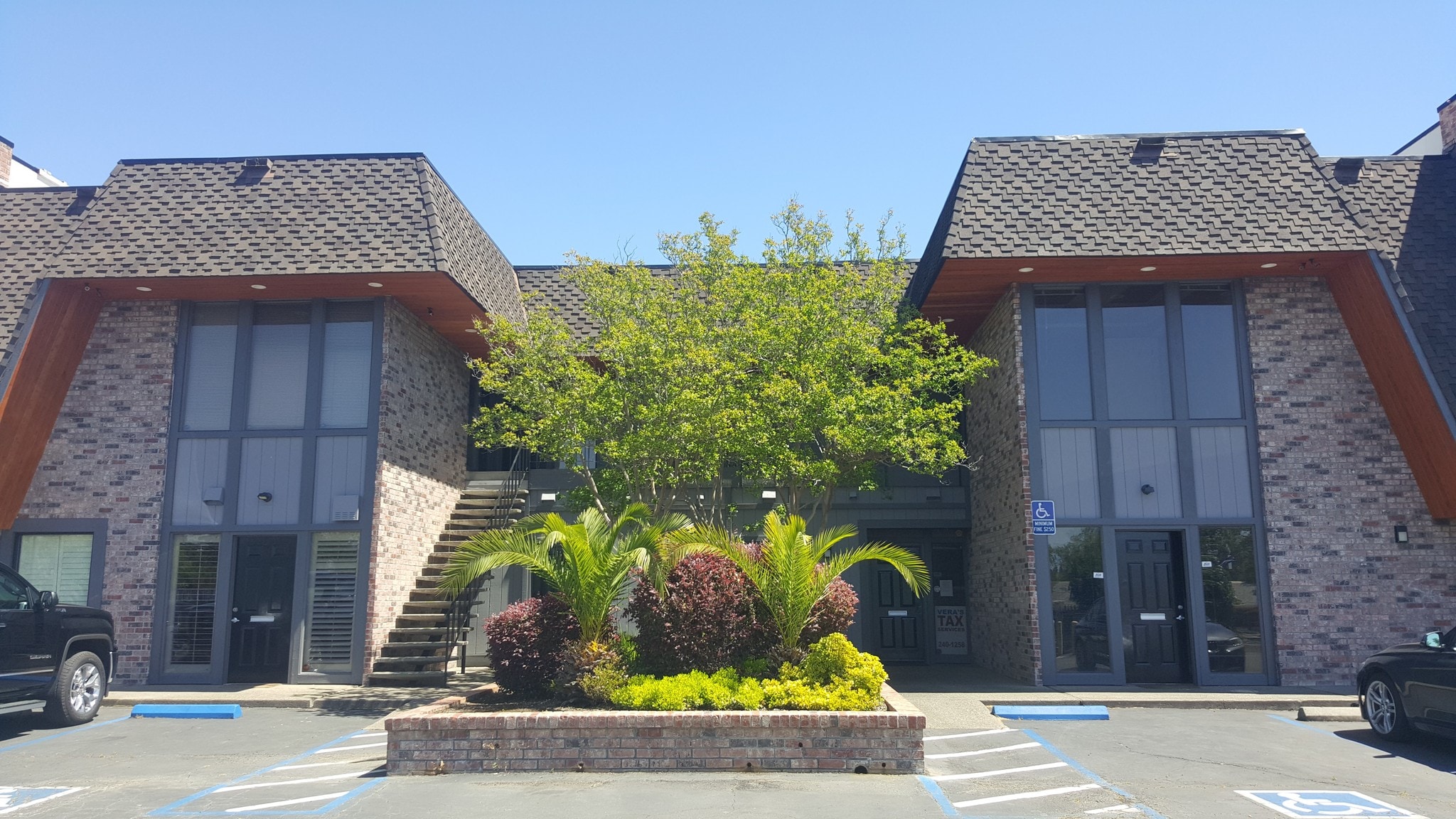7610 Auburn Blvd, Citrus Heights, CA for lease Primary Photo- Image 1 of 9