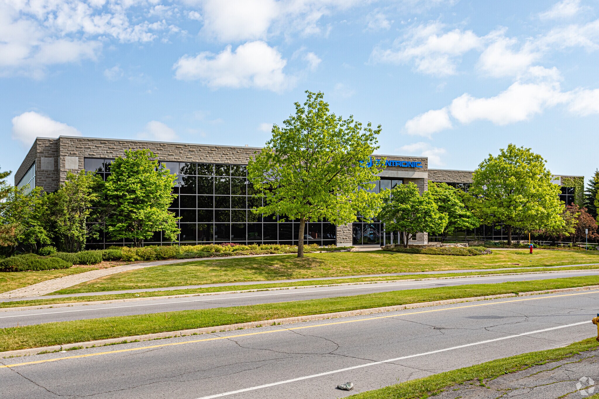 340 Terry Fox Dr, Ottawa, ON for sale Building Photo- Image 1 of 1