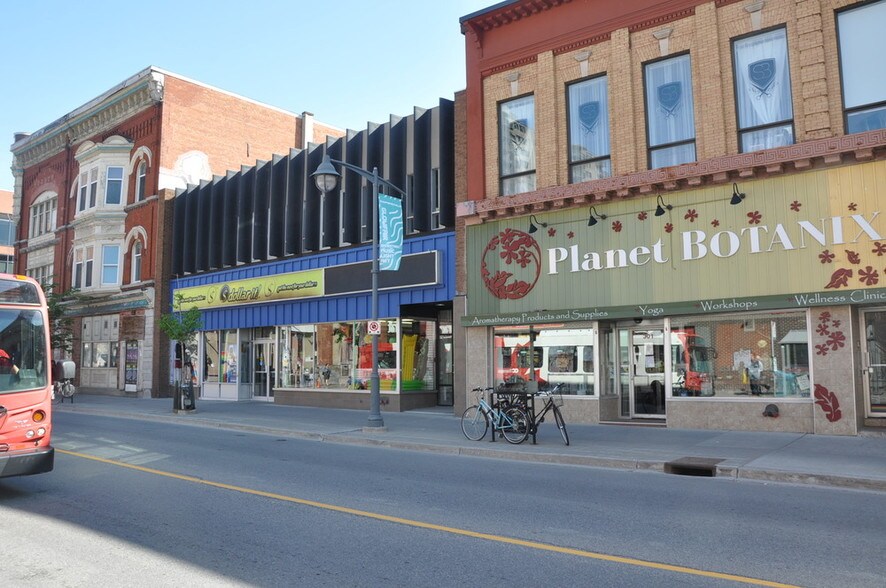 299 Bank St, Ottawa, ON à louer - Photo du bâtiment - Image 2 de 2