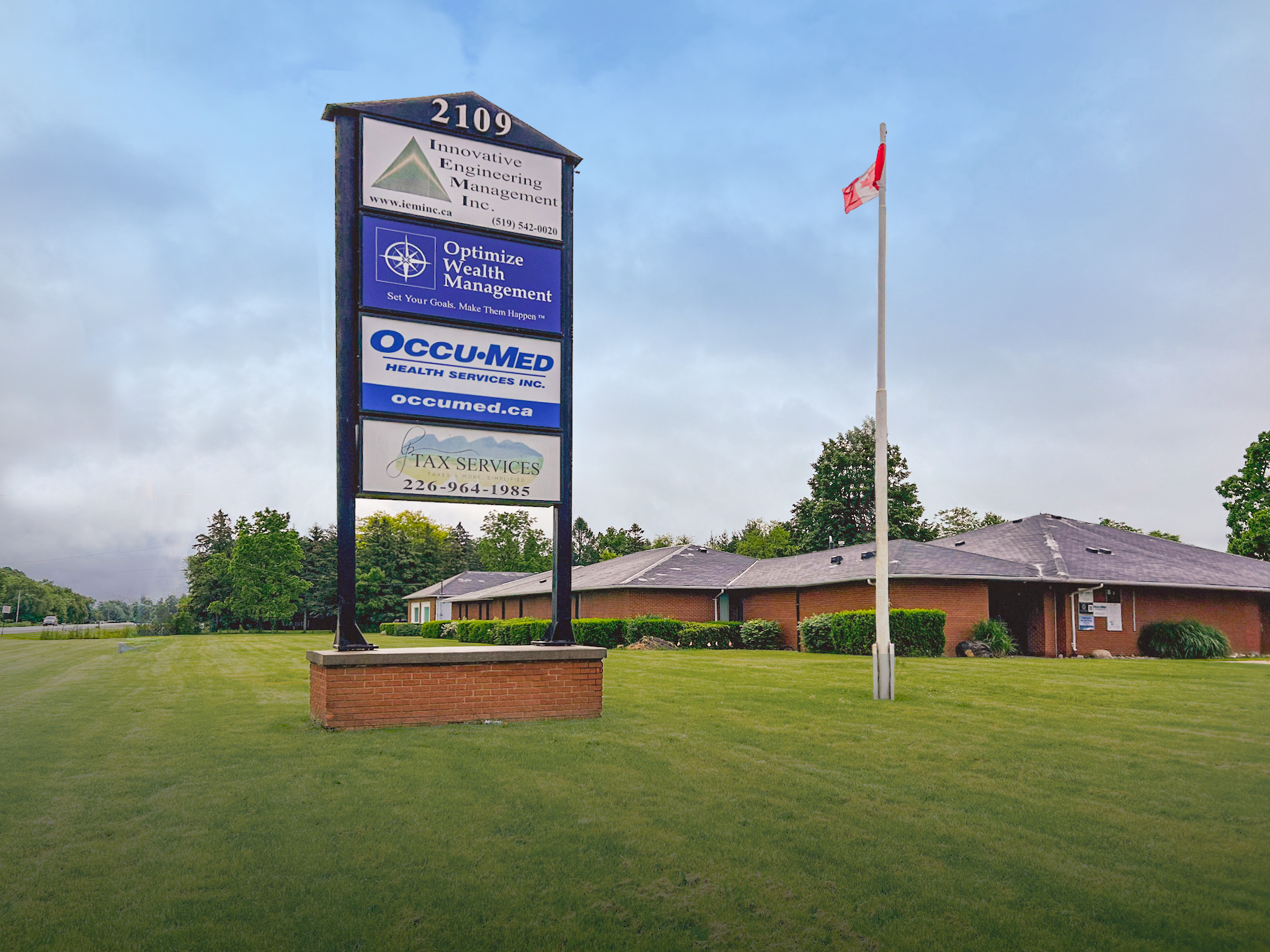 2109 London Line, Sarnia, ON for lease Primary Photo- Image 1 of 7