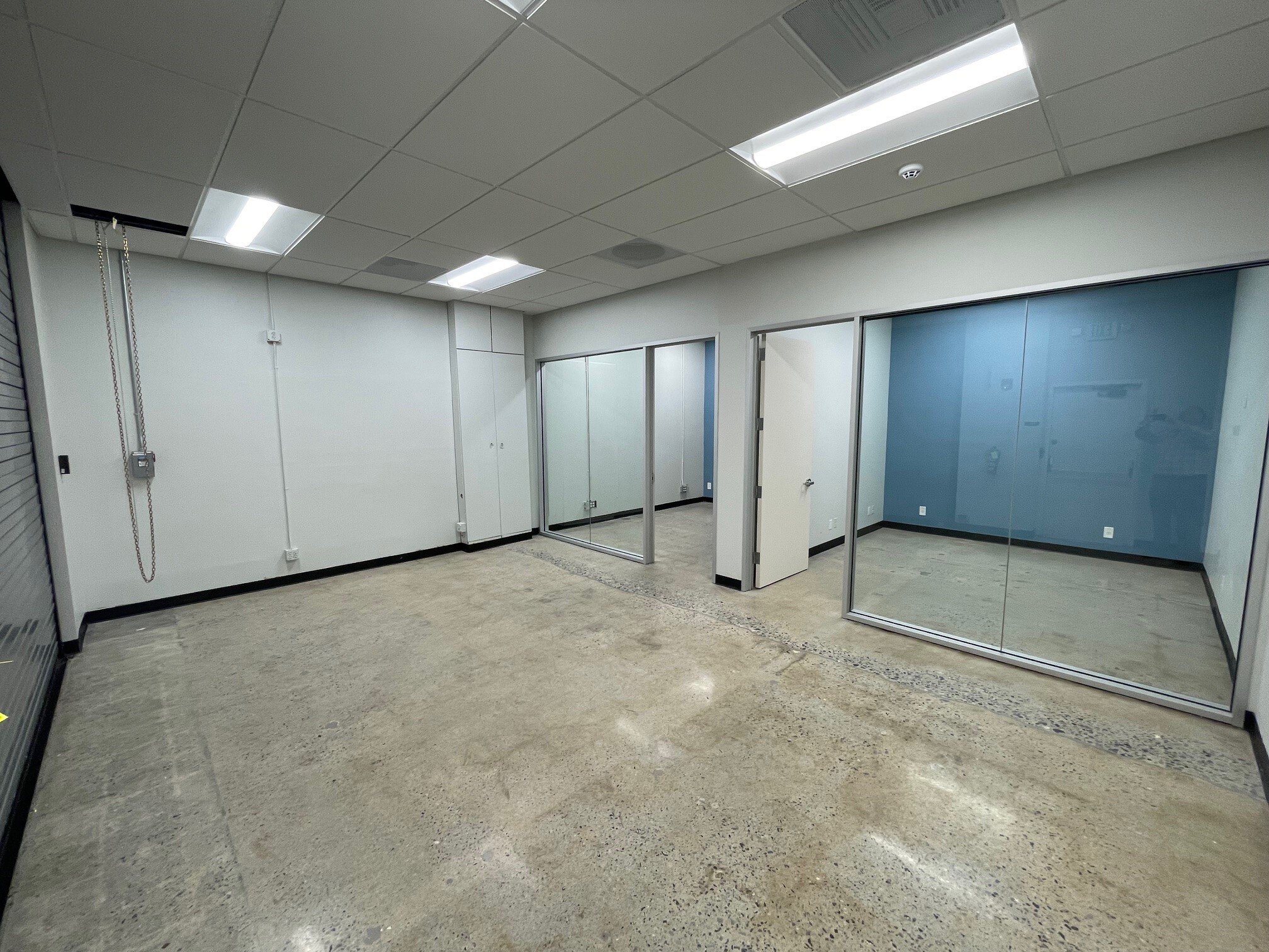 2650-2656 E Bayshore Rd, Palo Alto, CA for lease Interior Photo- Image 1 of 6