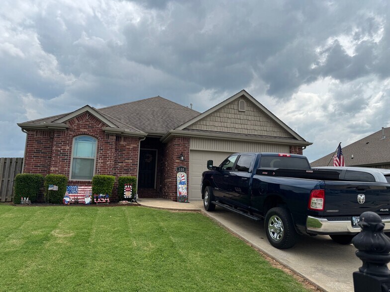310 Cisterna Dr, Centerton, AR à vendre - Photo principale - Image 1 de 1