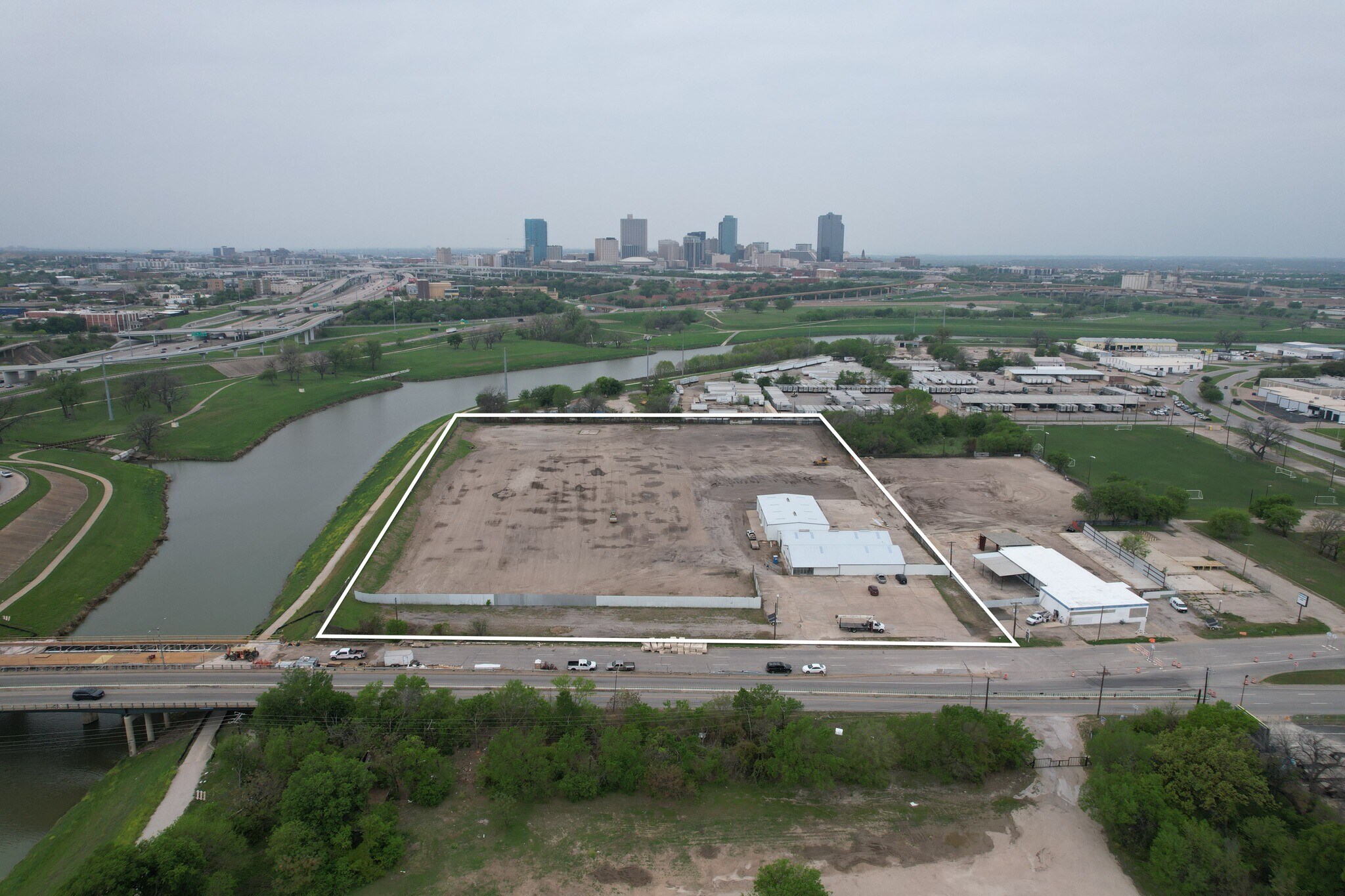 1121 Riverside Dr, Fort Worth, TX à vendre Photo du bâtiment- Image 1 de 1