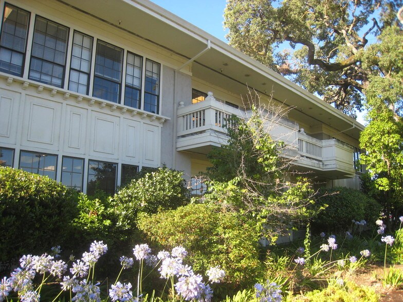 250 Bel Marin Keys Blvd, Novato, CA à vendre - Photo du bâtiment - Image 3 de 10