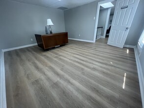 571 NJ-168, Blackwood, NJ for lease Interior Photo- Image 2 of 7
