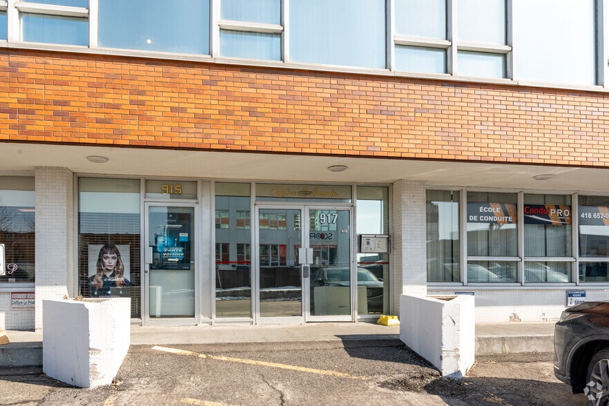 909-919 Rue Monseigneur-Grandin, Québec, QC à louer - Photo du bâtiment - Image 3 de 3