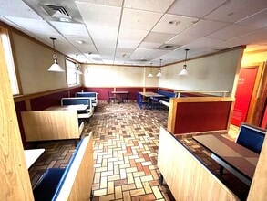 1306 Memorial Blvd, Connellsville, PA for lease Interior Photo- Image 2 of 6