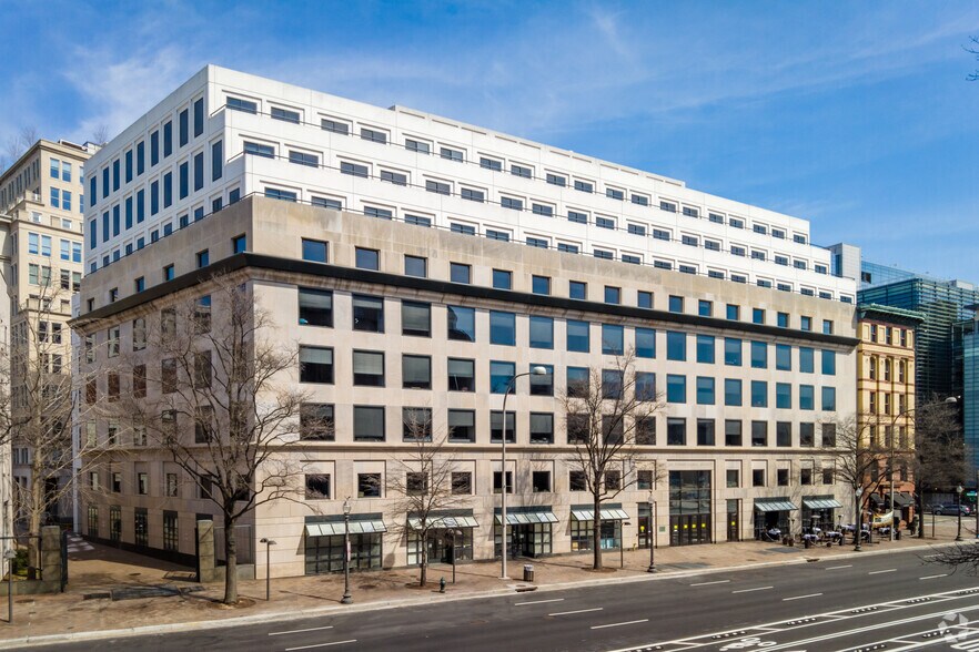 601 Pennsylvania Ave NW, Washington, DC à louer - Photo du bâtiment - Image 3 de 9