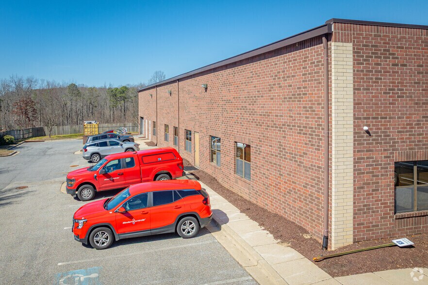 1516 Jabez Run, Millersville, MD for sale - Building Photo - Image 2 of 10