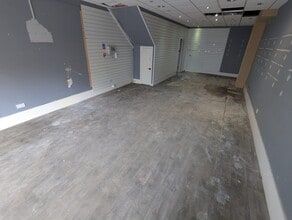 31 Oxford St, Swansea for sale Interior Photo- Image 1 of 8