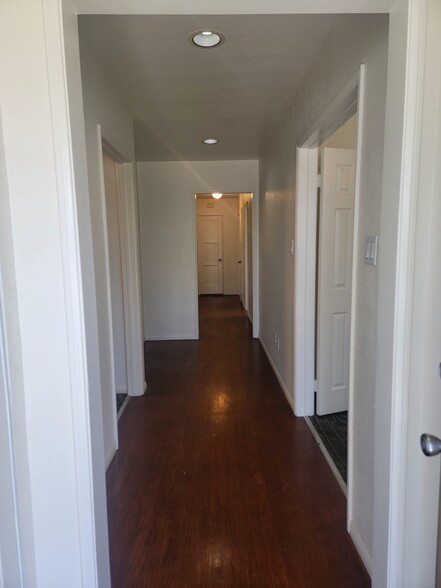 3740 McCray St, Riverside, CA for lease - Interior Photo - Image 2 of 11