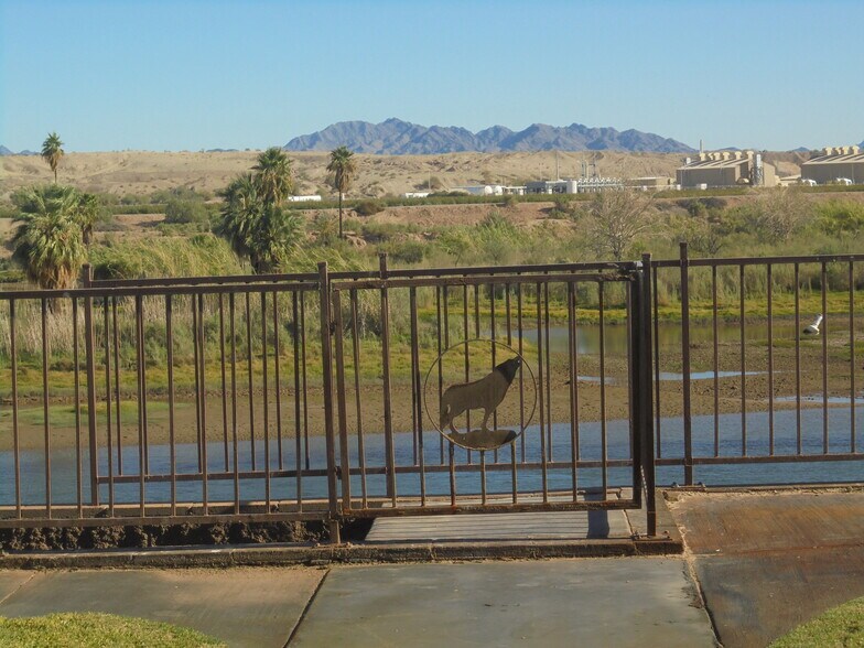 654 Riviera Dr, Blythe, CA for sale - Primary Photo - Image 1 of 29