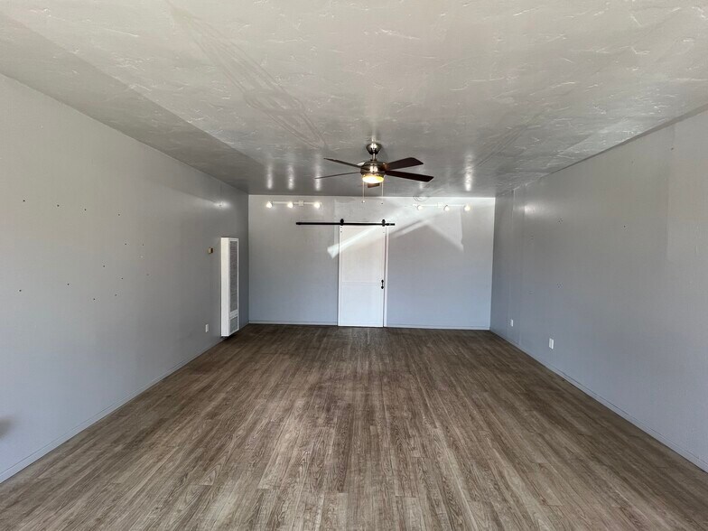 701 E Ocean Ave, Lompoc, CA à louer - Photo du bâtiment - Image 3 de 11