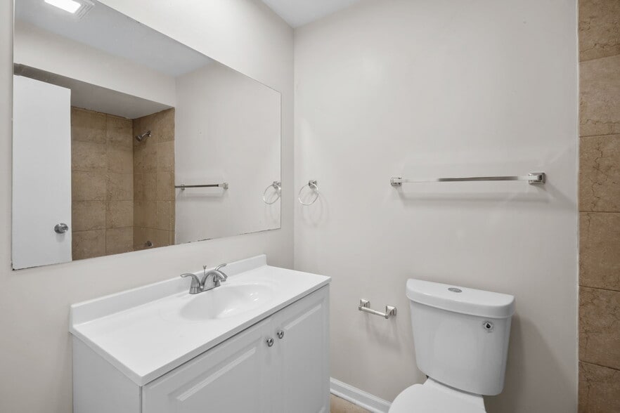 3045 Bernice Rd, Lansing, IL for sale - Building Photo - Image 3 of 21