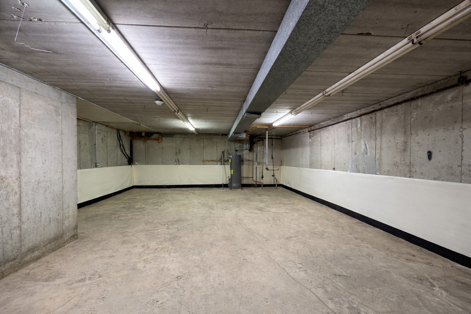 5635 W 79th St, Burbank, IL for lease Interior Photo- Image 1 of 8